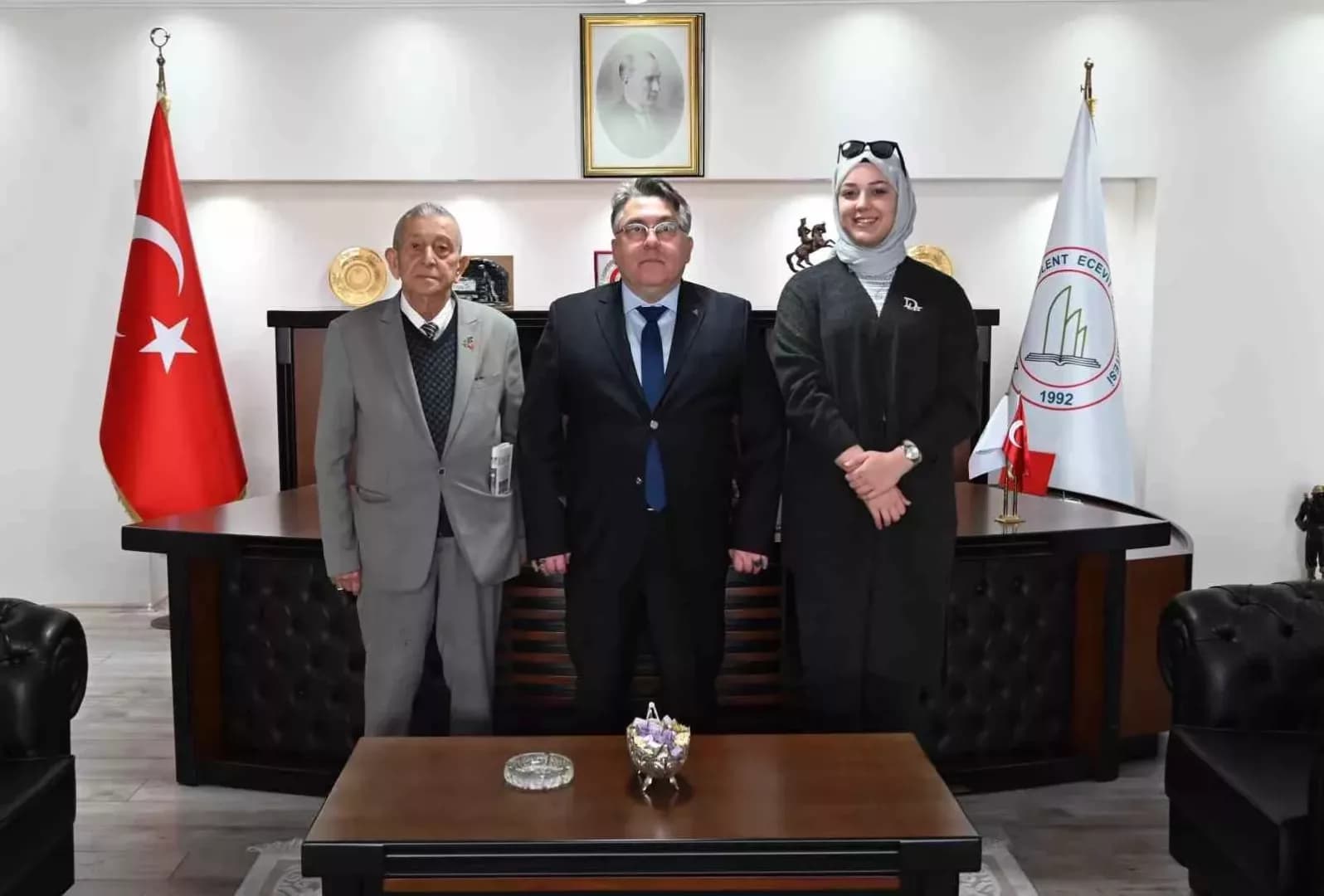 Huzurevi sakininden Rektör Özölçer’e ziyaret