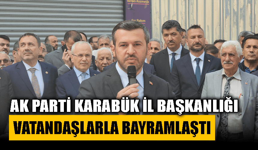 Milletvekilleri ve belediye başkanı partililer ve vatandaşlarla bayramlaştı