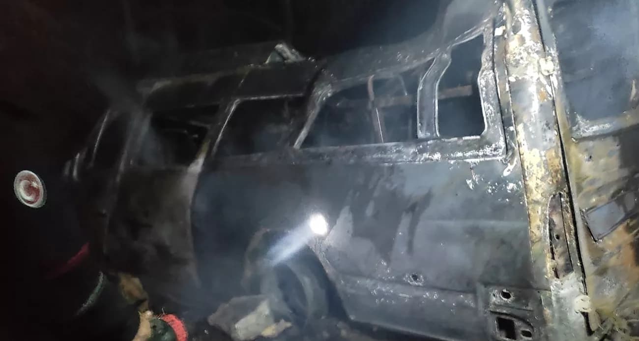 Tarım işçilerini taşıyan minibüs uçuruma düşüp yandı: 3 ölü, 18 yaralı