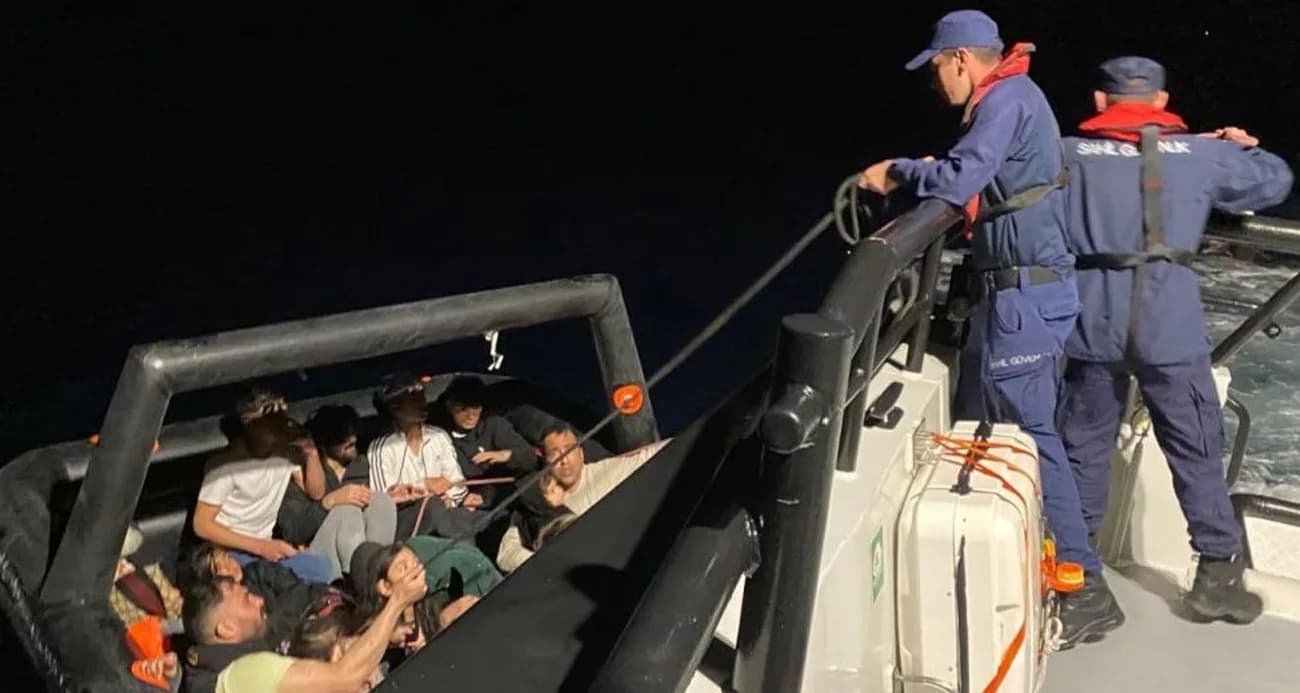 İzmir sularında can pazarı: 47 göçmen kurtarıldı