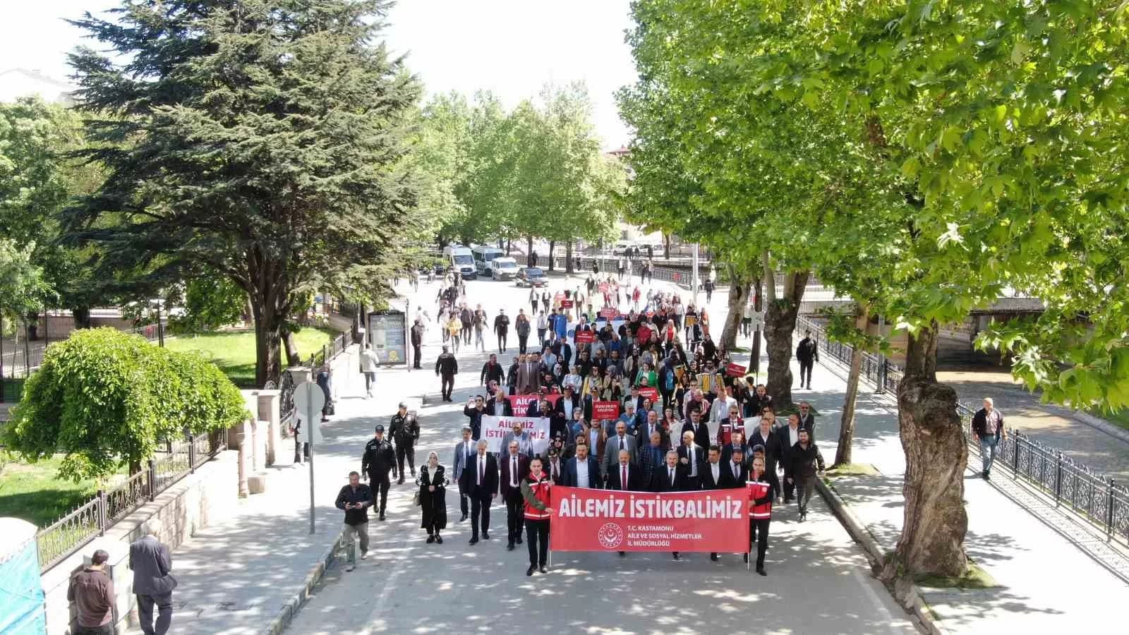 Kastamonu’da "aile" için farkındalık yürüyüşü