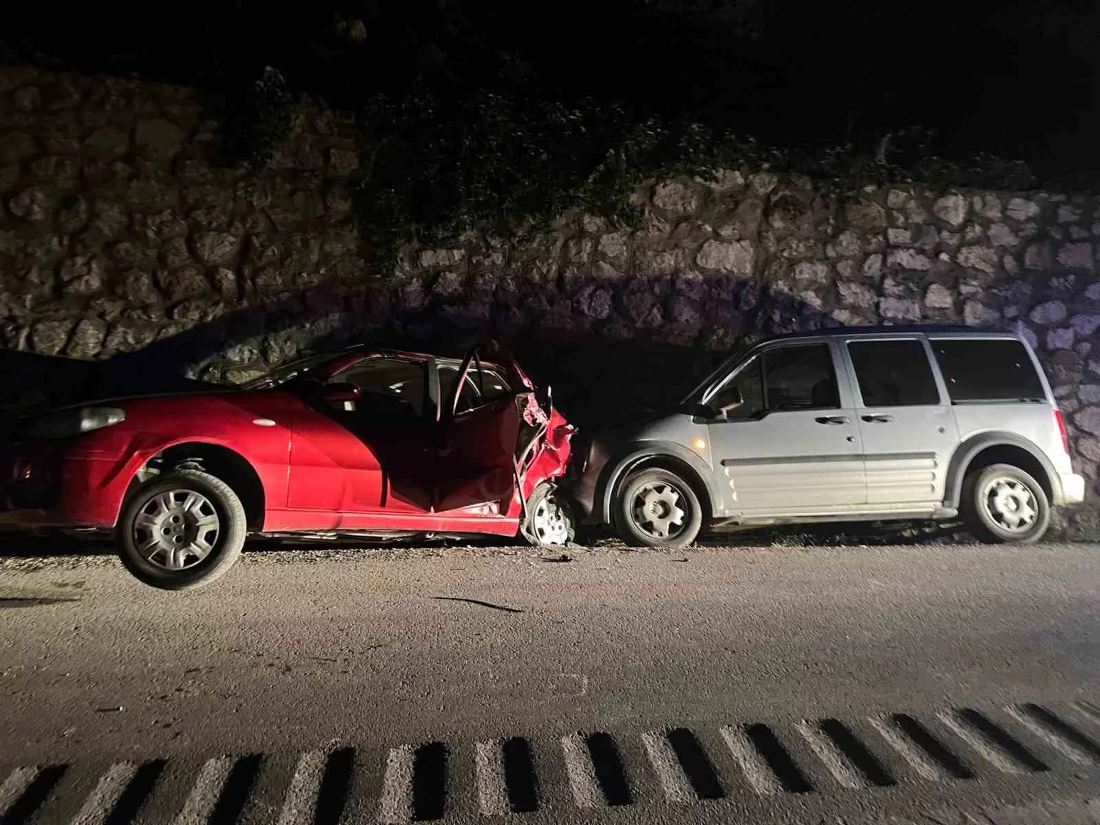 Kazada yaralanan yolcu hastanede hayatını kaybetti