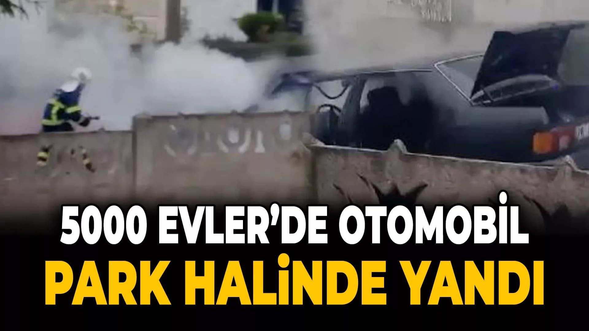 Karabük'te Park Halinde Otomobil  Yandı