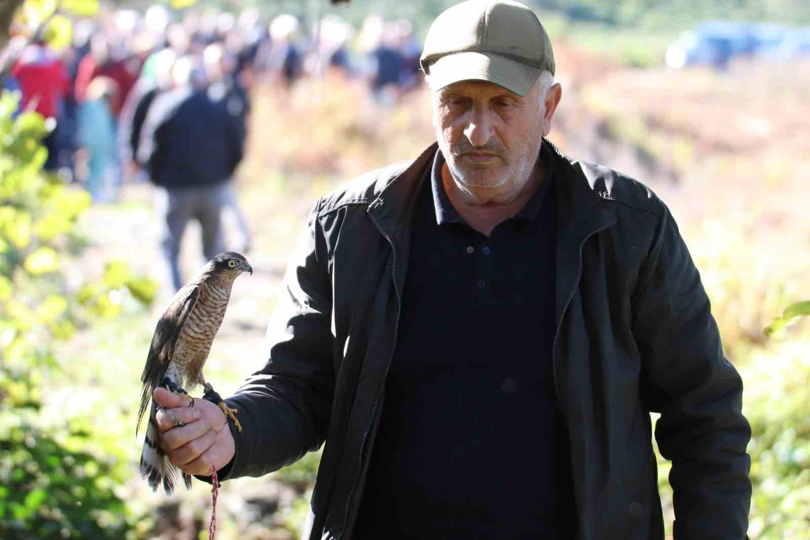 Rize’de atmacalar bu kez bıldırcın avında yarıştı