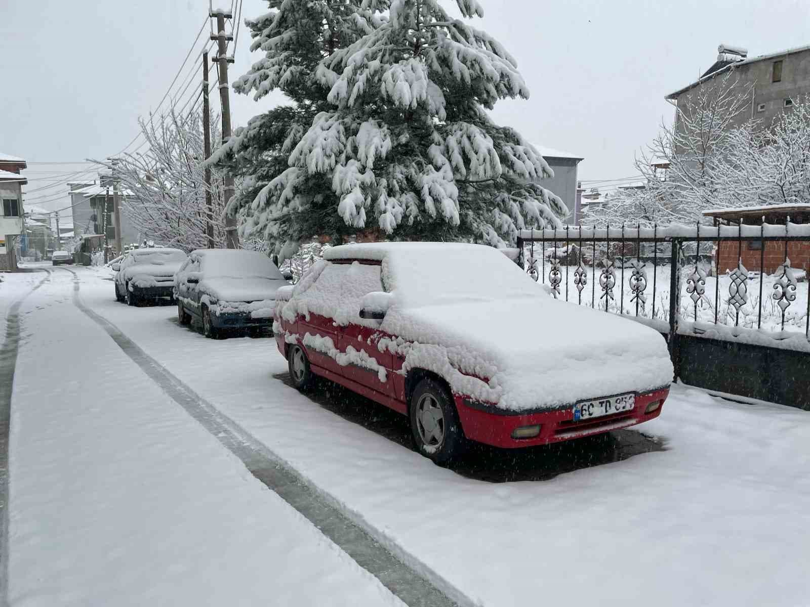Kavak’ta kar kalınlığı 30 santimetreye ulaştı