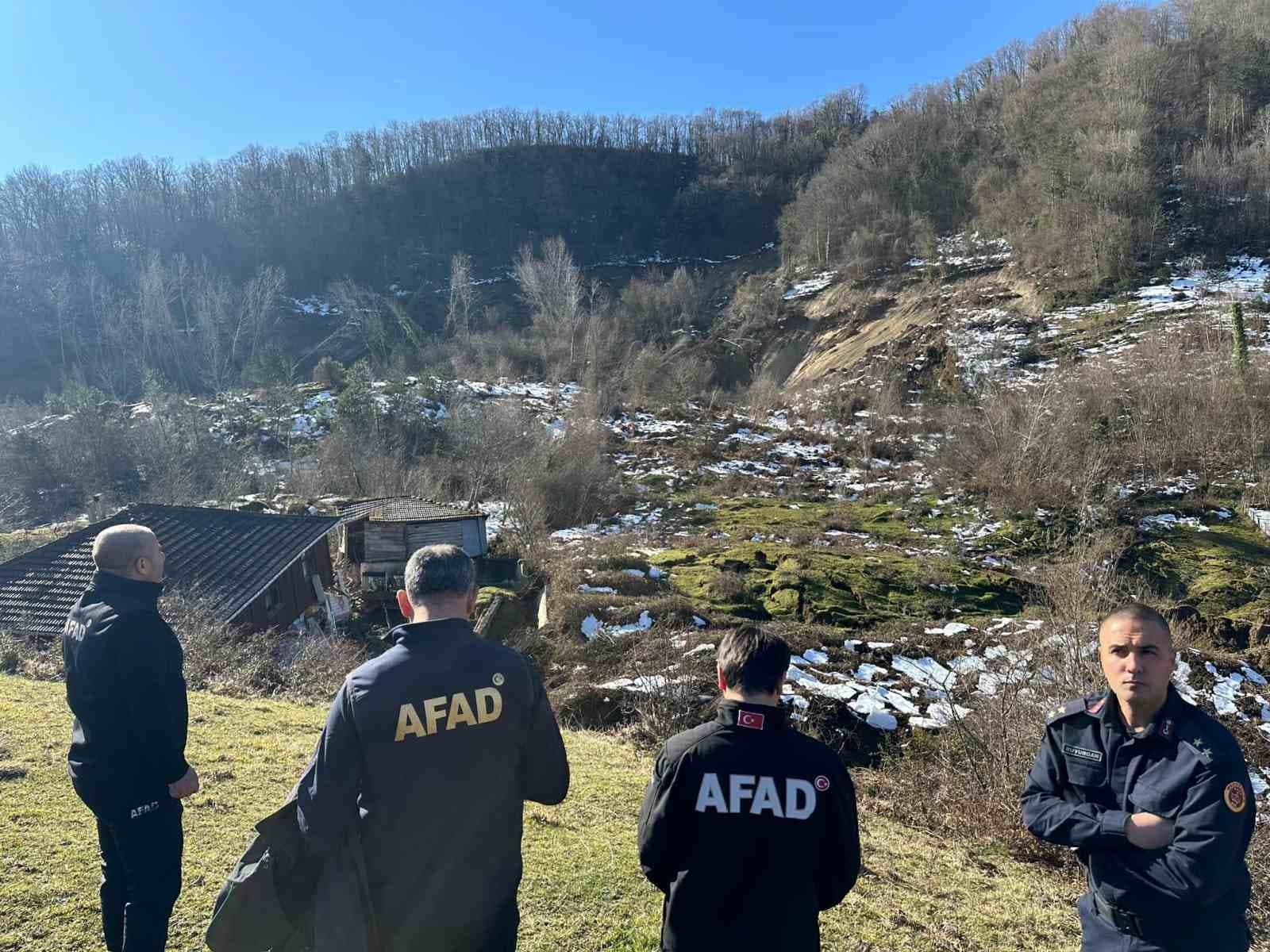 AFAD Başkan Yardımcısı Bozkurt, heyelan bölgesinde