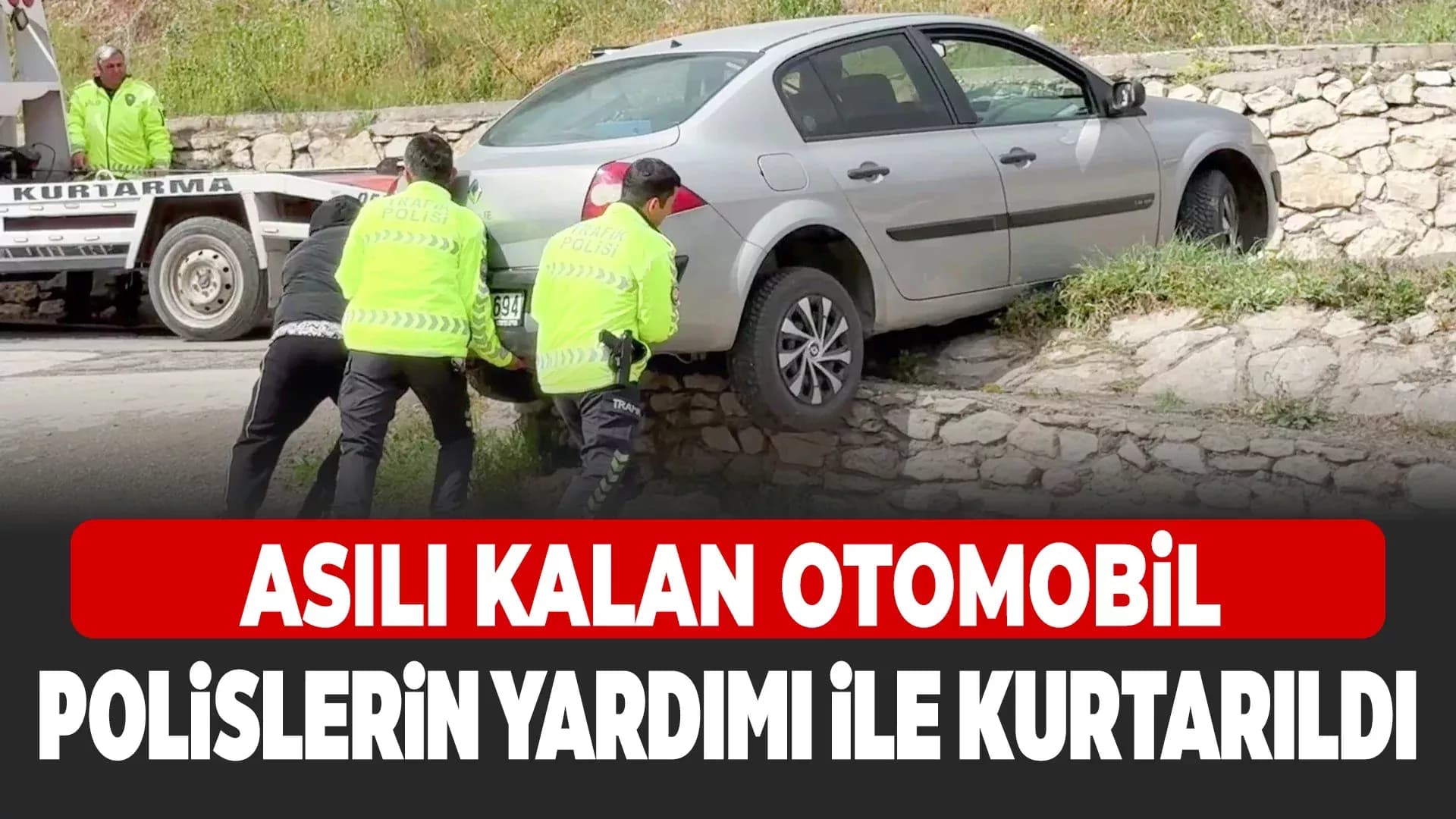 Safranbolu'da Asılı Kalan Otomobilini Polislerin Yardımıyla Kurtardı
