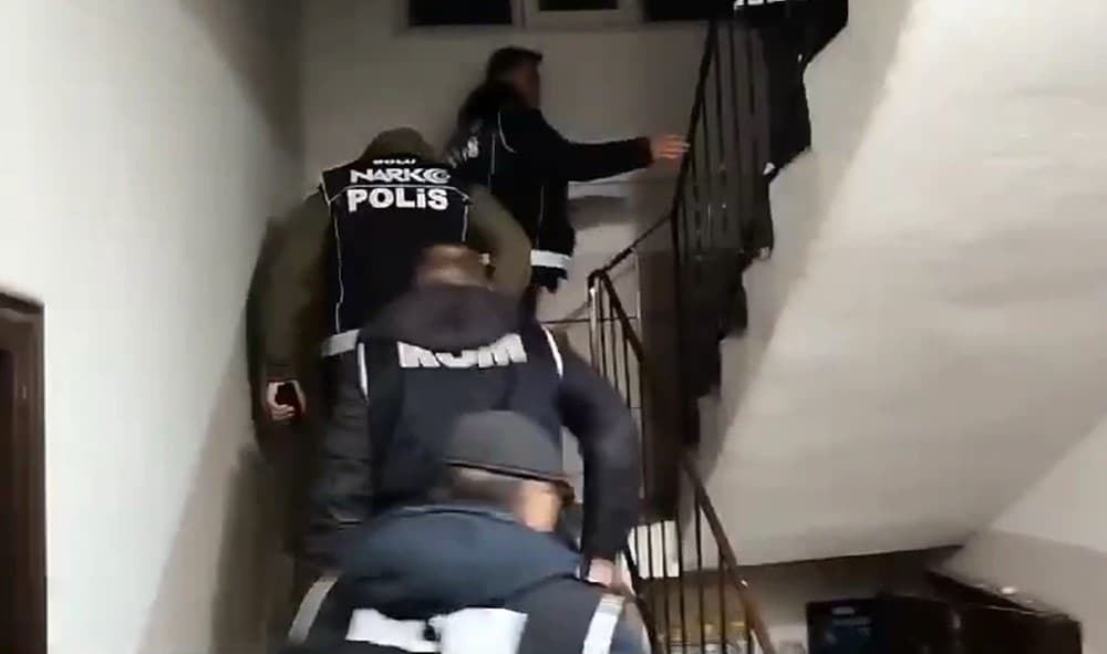 Bolu’da 16 kaçak göçmen yakalandı