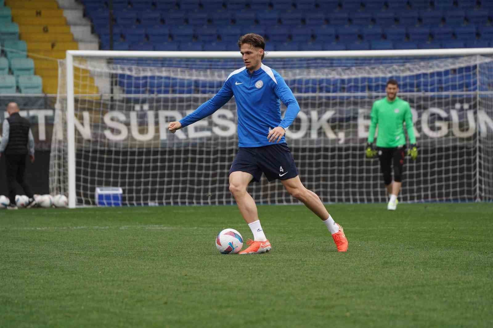 Çaykur Rizespor’da Sivasspor mesaisi devam etti