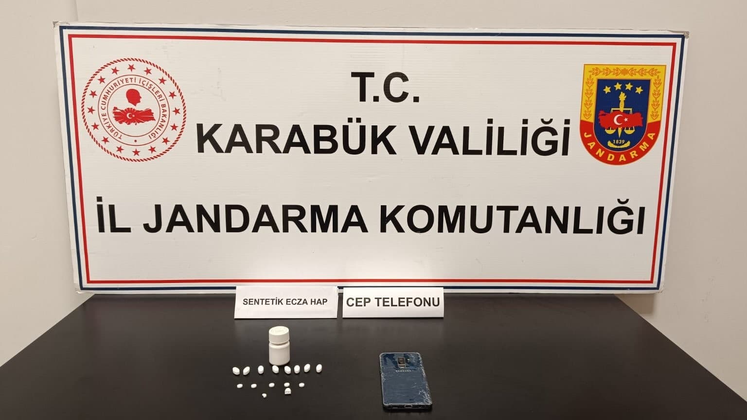 Karabük’te sentetik ecza hap ele geçirildi