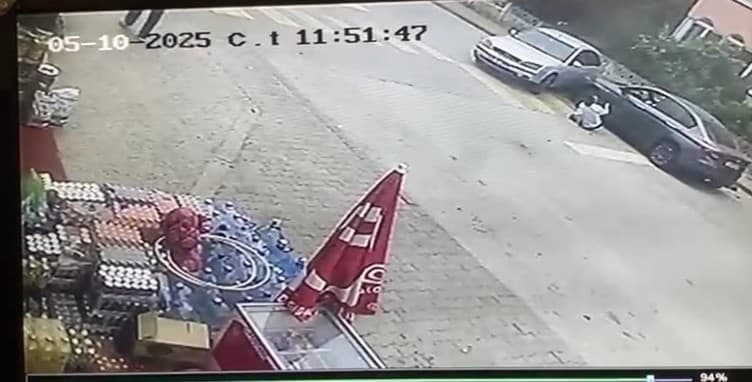 Kazada aracın altında kalmaktan son anda kurtuldu