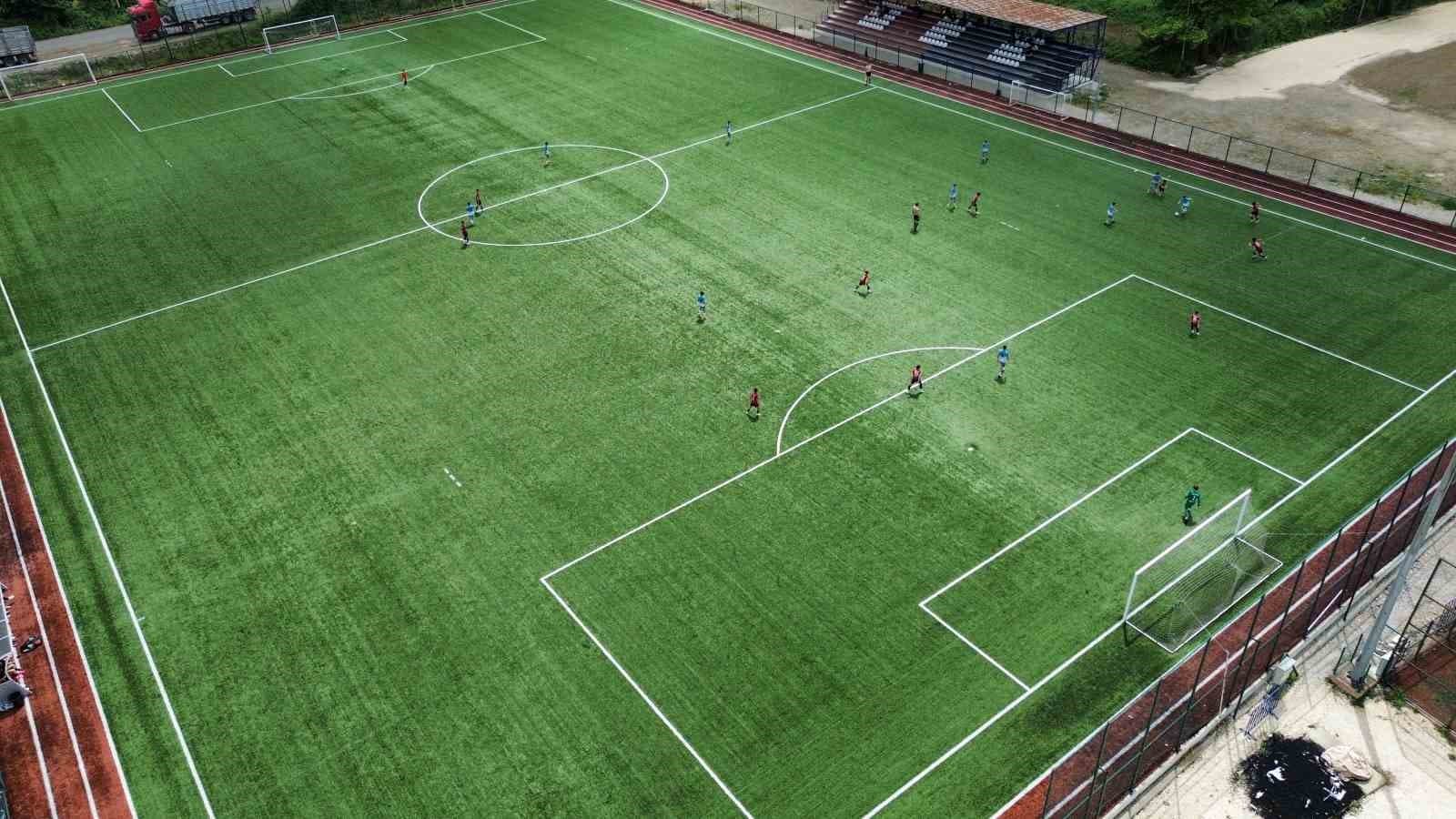 Yıldızlar Futbol Türkiye Şampiyonası Düzce’de başladı