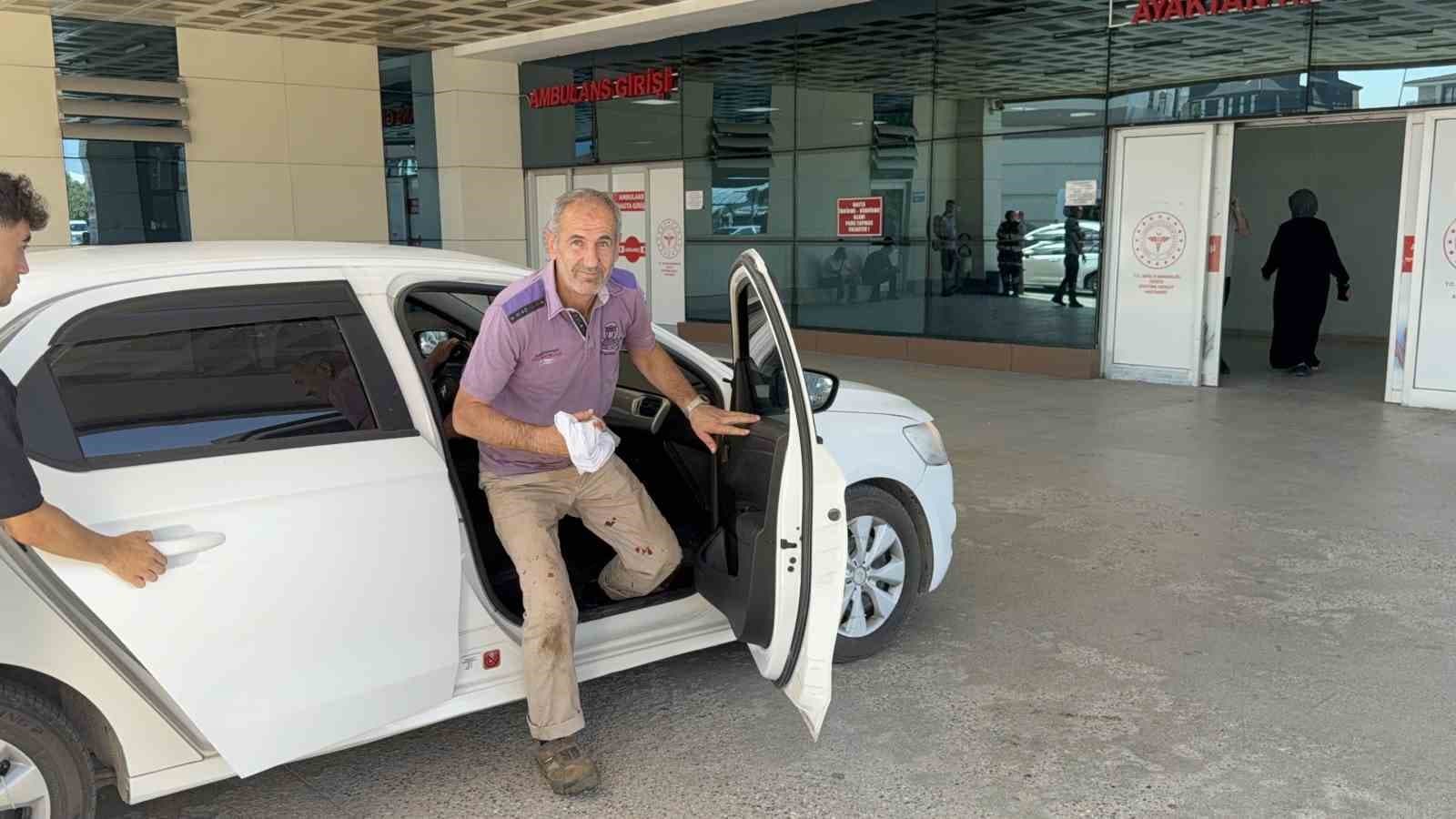 Gelenek yine bozulmadı: Acemi kasaplar hastaneye koştu