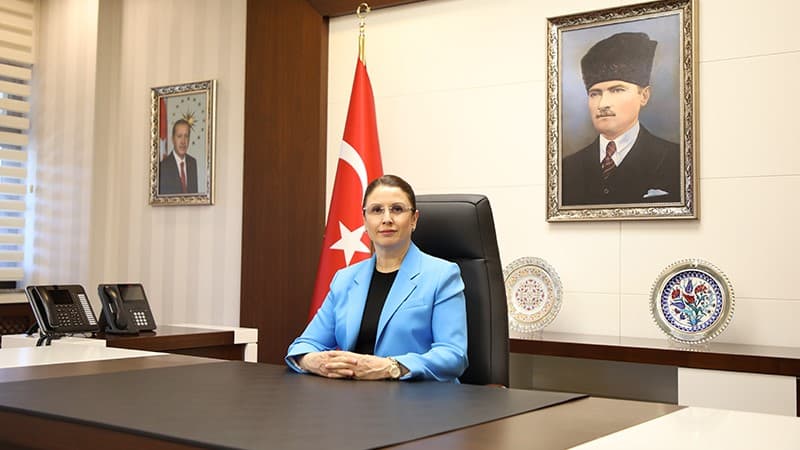Vali Arslan’dan Kızılay için ilginç benzetme