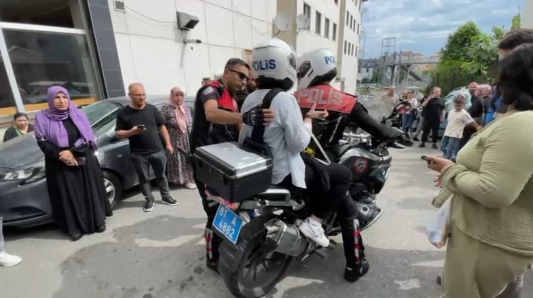 Trabzon’da LGS’ye geç kalan öğrencileri polisler yetiştirdi