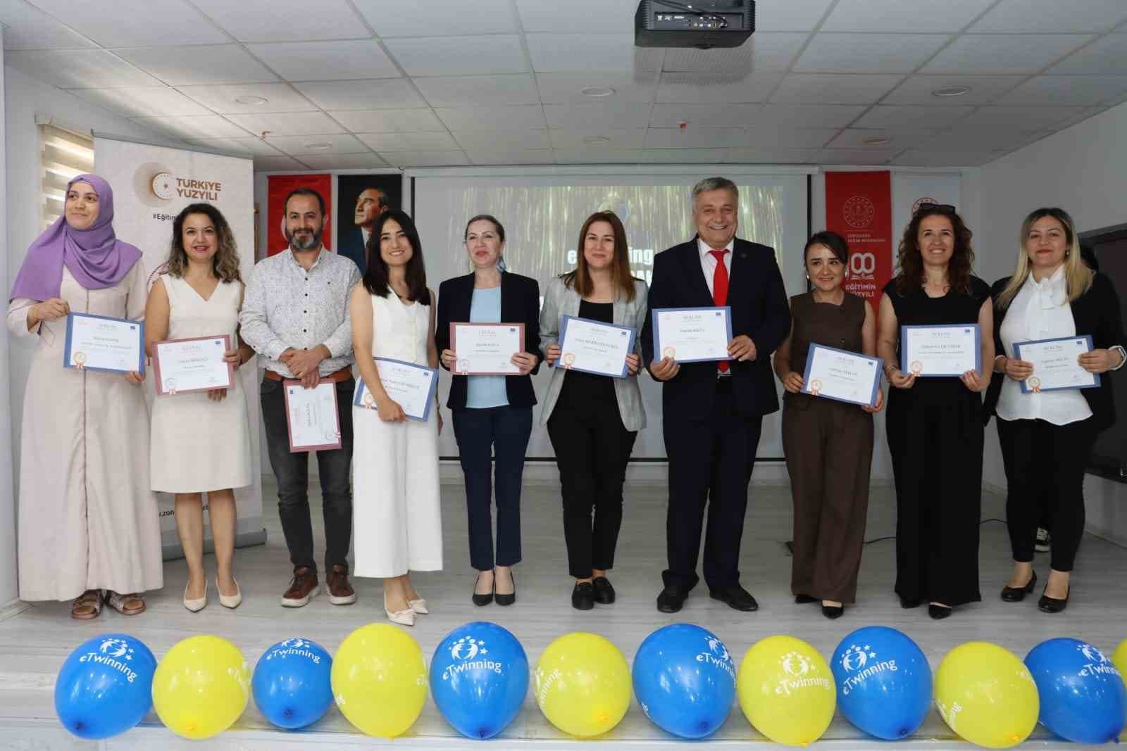 e-Twinning kalite etiketleri sahiplerini buldu