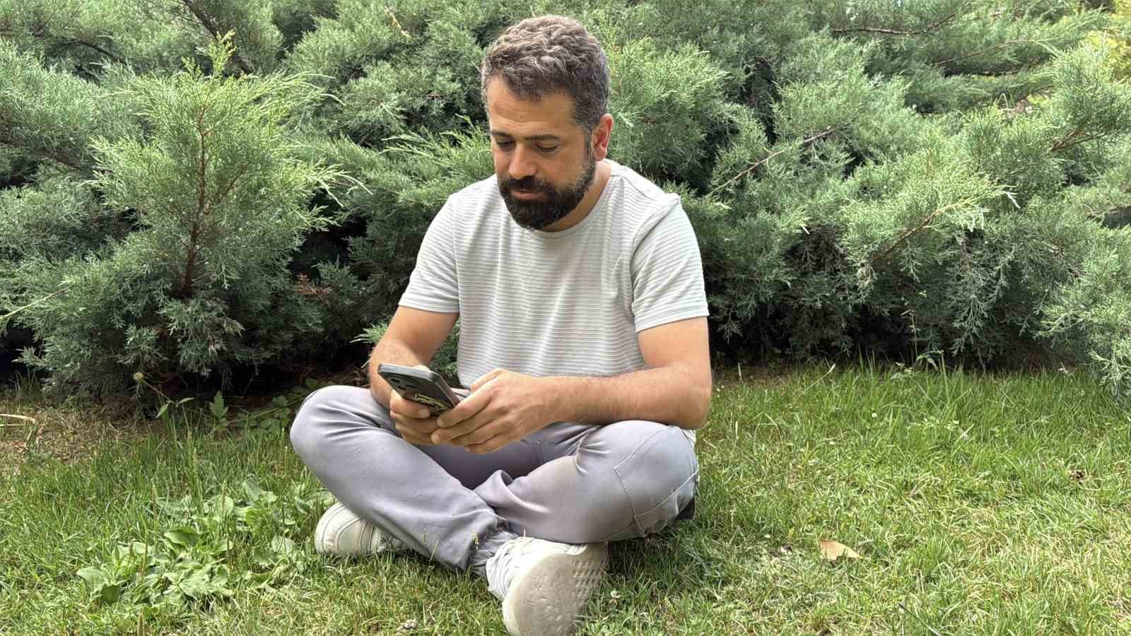 Tilki ile kurduğu bağ, görenlerin içini ısıttı
