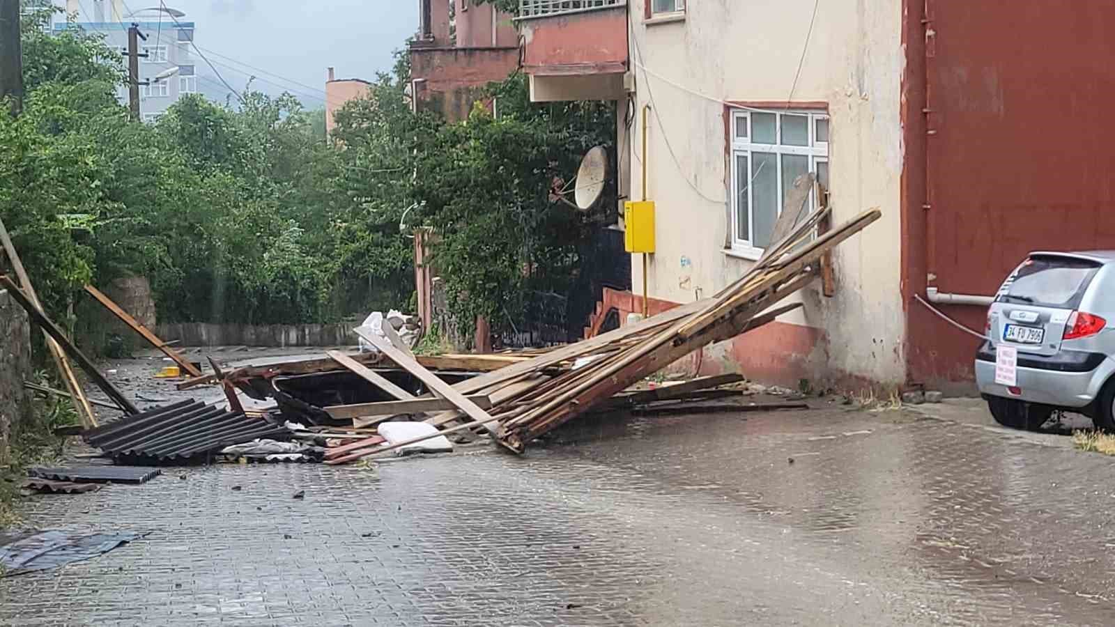 Kastamonu’da fırtına ve hortum etkili oldu