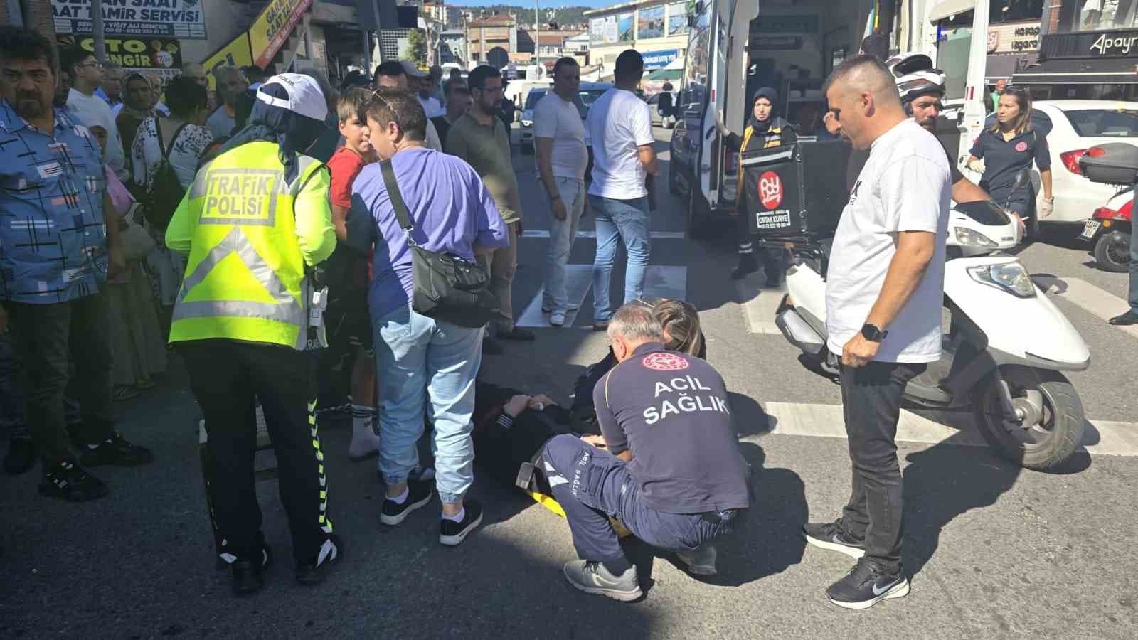 Zonguldak Ereğli’de motosiklet yayaya çarptı: 2 yaralı