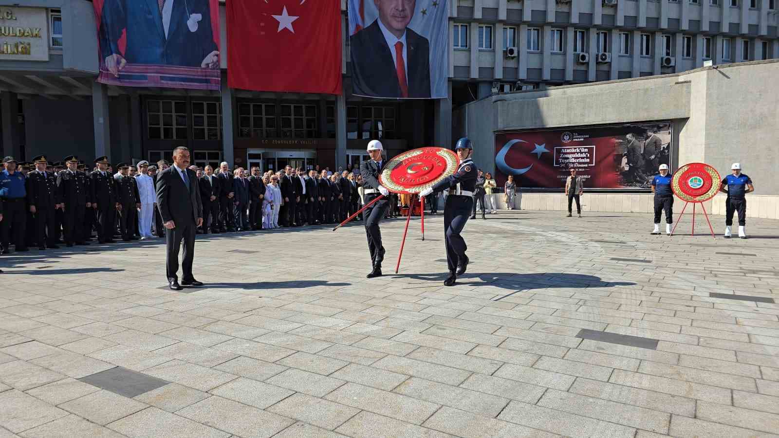 Atatürk’ün Zonguldak’a gelişi törenle kutlandı