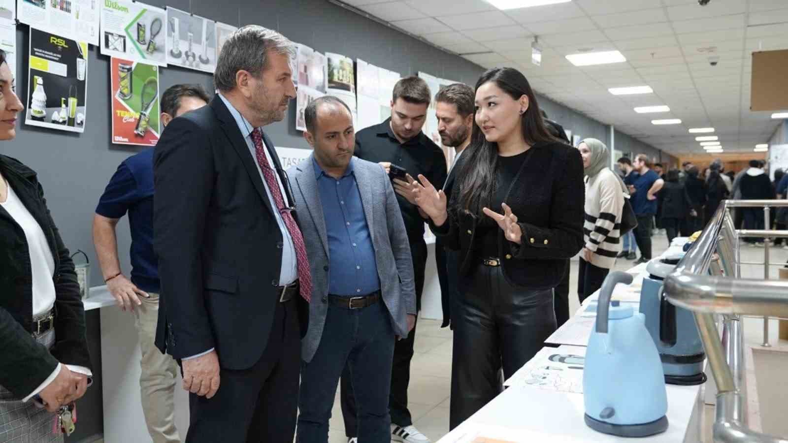 KBÜ’de endüstriyel tasarım sergisi ilgi gördü