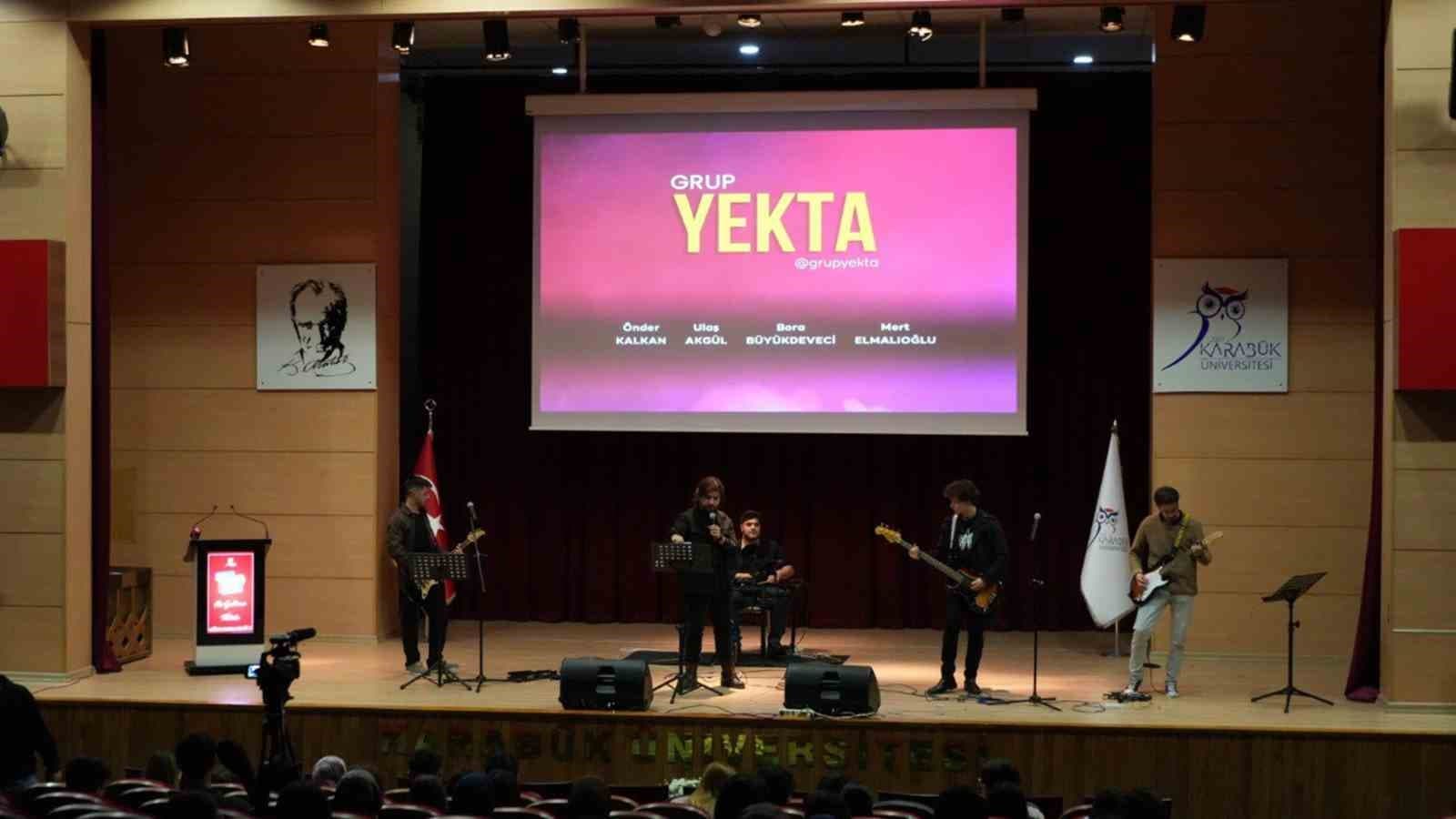 KBÜ’de öğrenci müzik grubu Yekta konser verdi