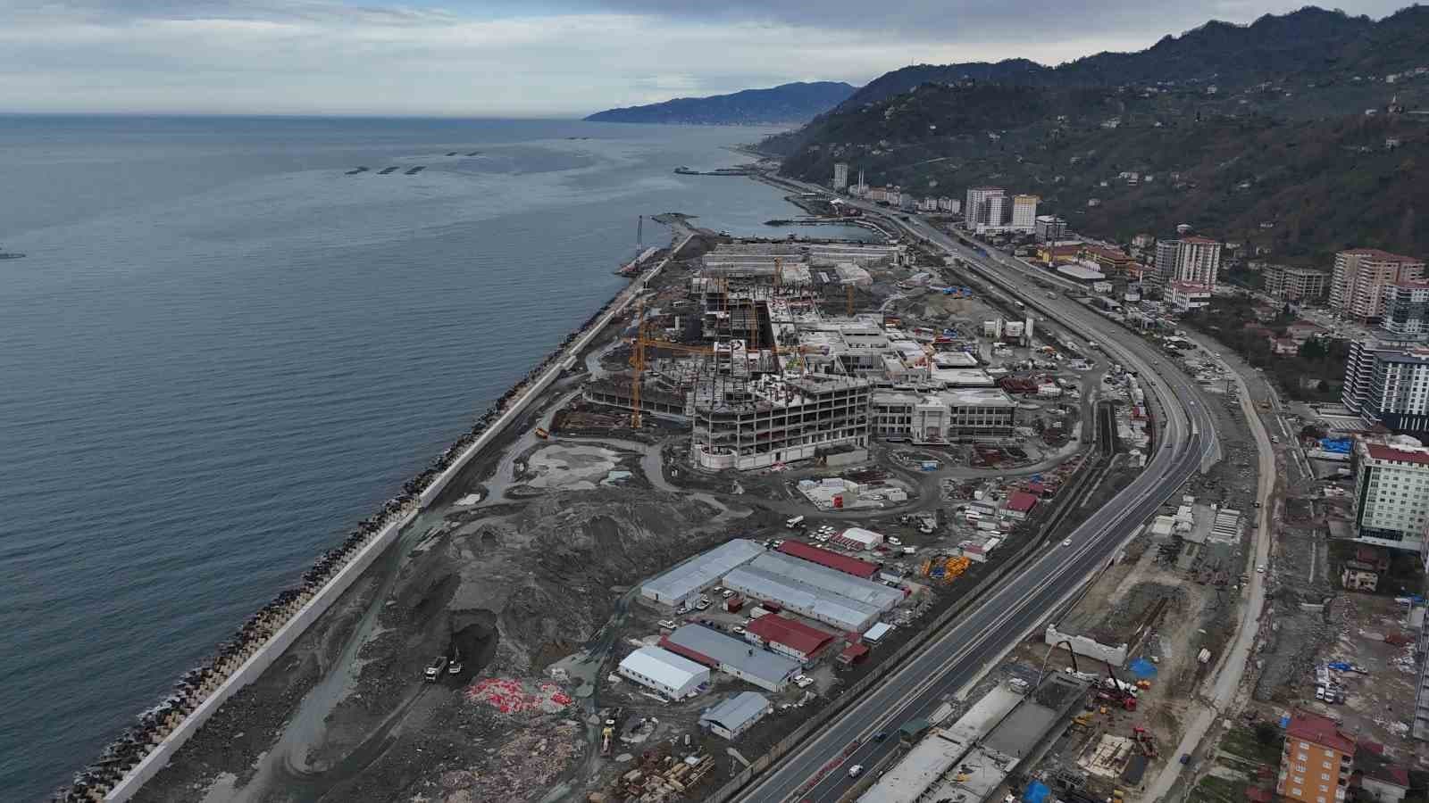 Rize Şehir Hastanesi inşaatı hızla devam ediyor