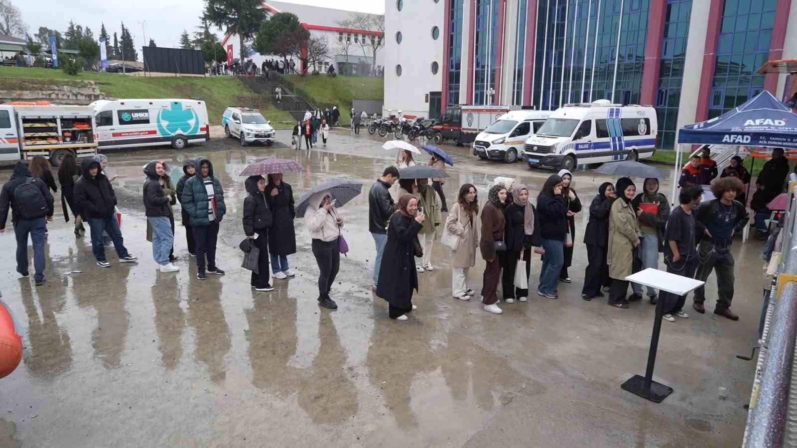 Üniversite öğrencilerinden simülasyon aracına yoğun ilgi