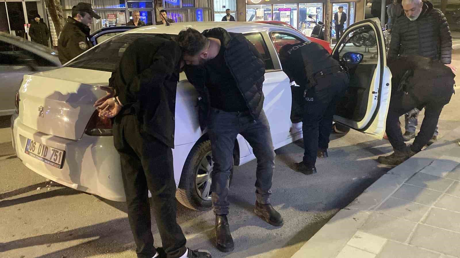 Bolu’da alacak verecek kavgasında silahlar konuştu