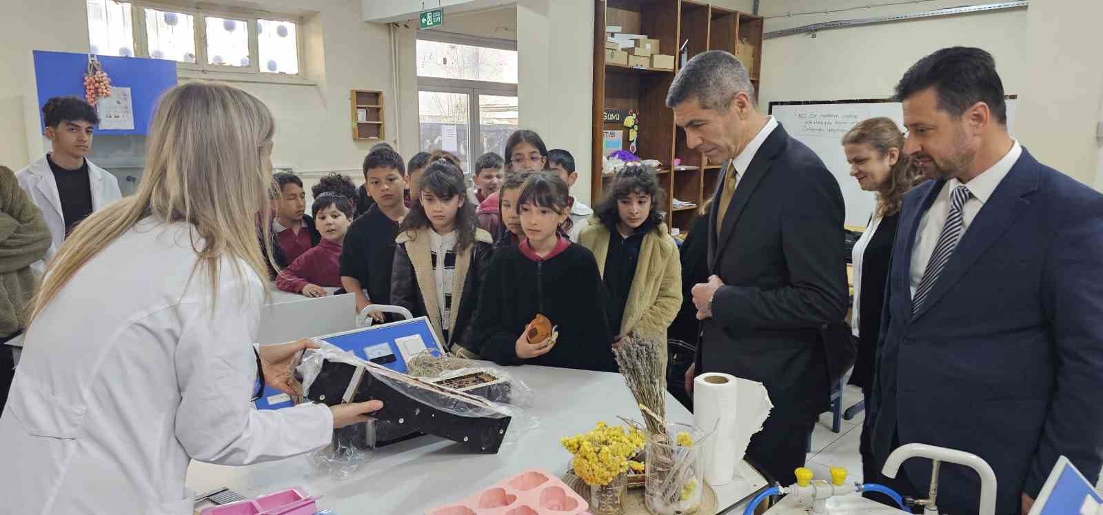 Bolu’da ilkokul öğrencileri atık yağları sabuna dönüştürdü