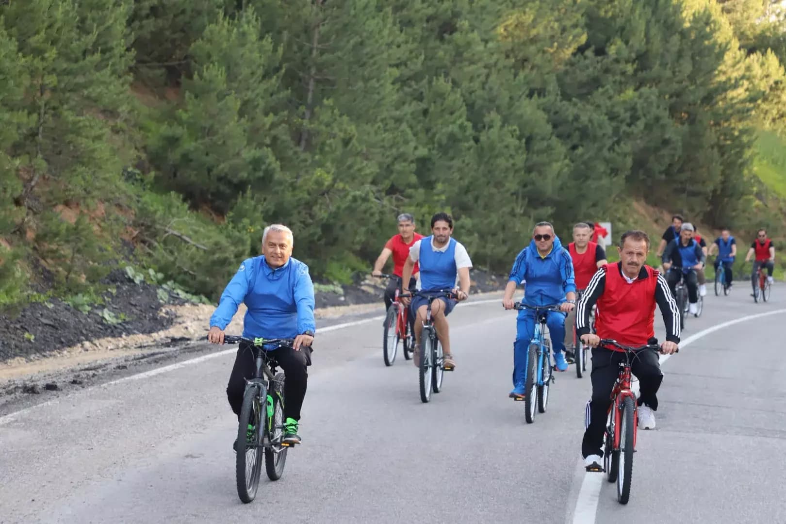 Ovacık'ta sağlıklı yaşam için pedal çevirdiler