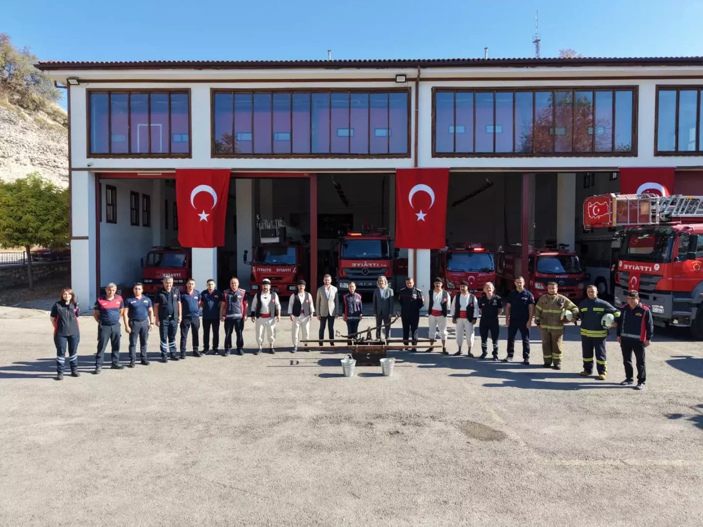 Başkan Köse, İtfaiyeciler Haftası'nda personeli ziyaret etti
