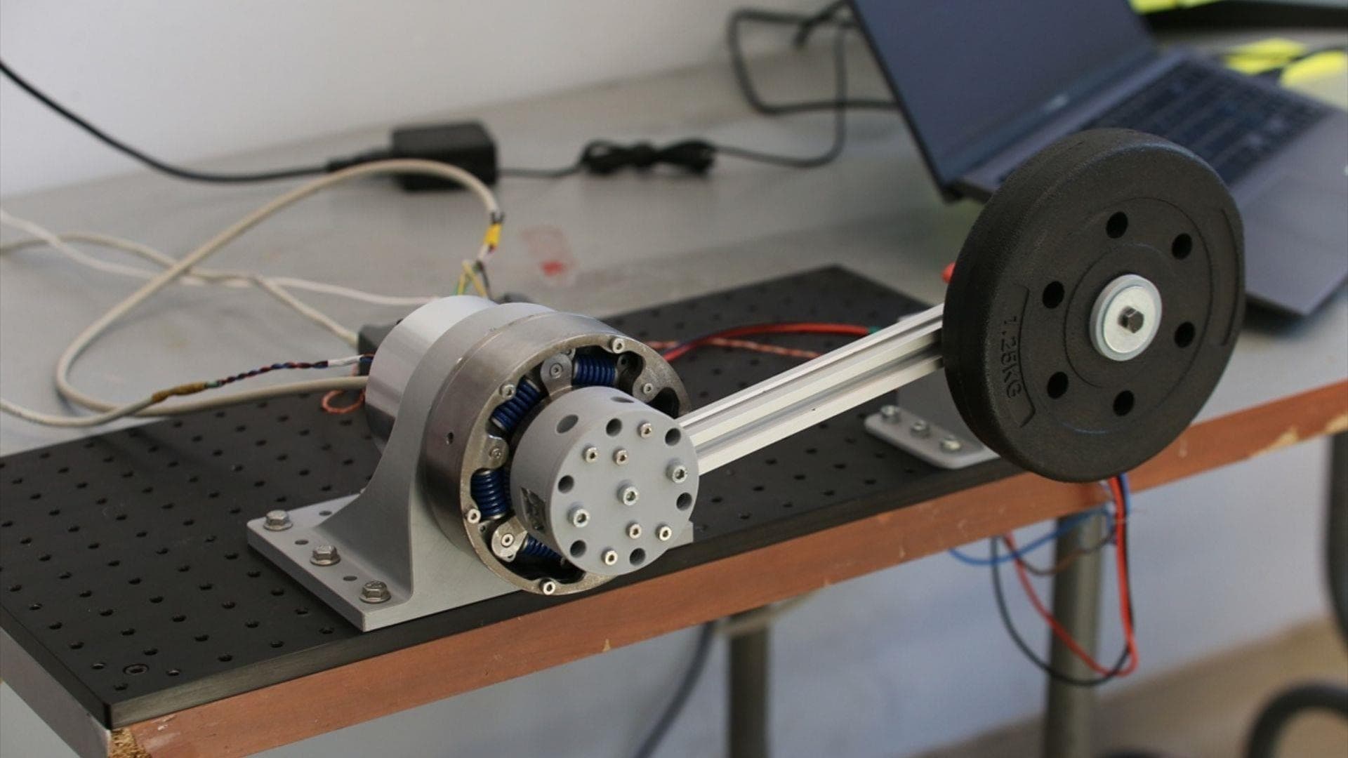 KBÜ'de İnsan-Robot işbirliğine yeni nesil çözüm
