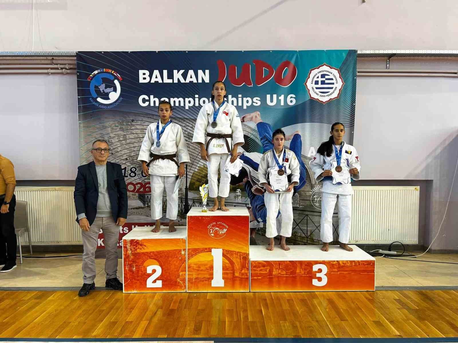 Judoda Balkan şampiyonu oldu