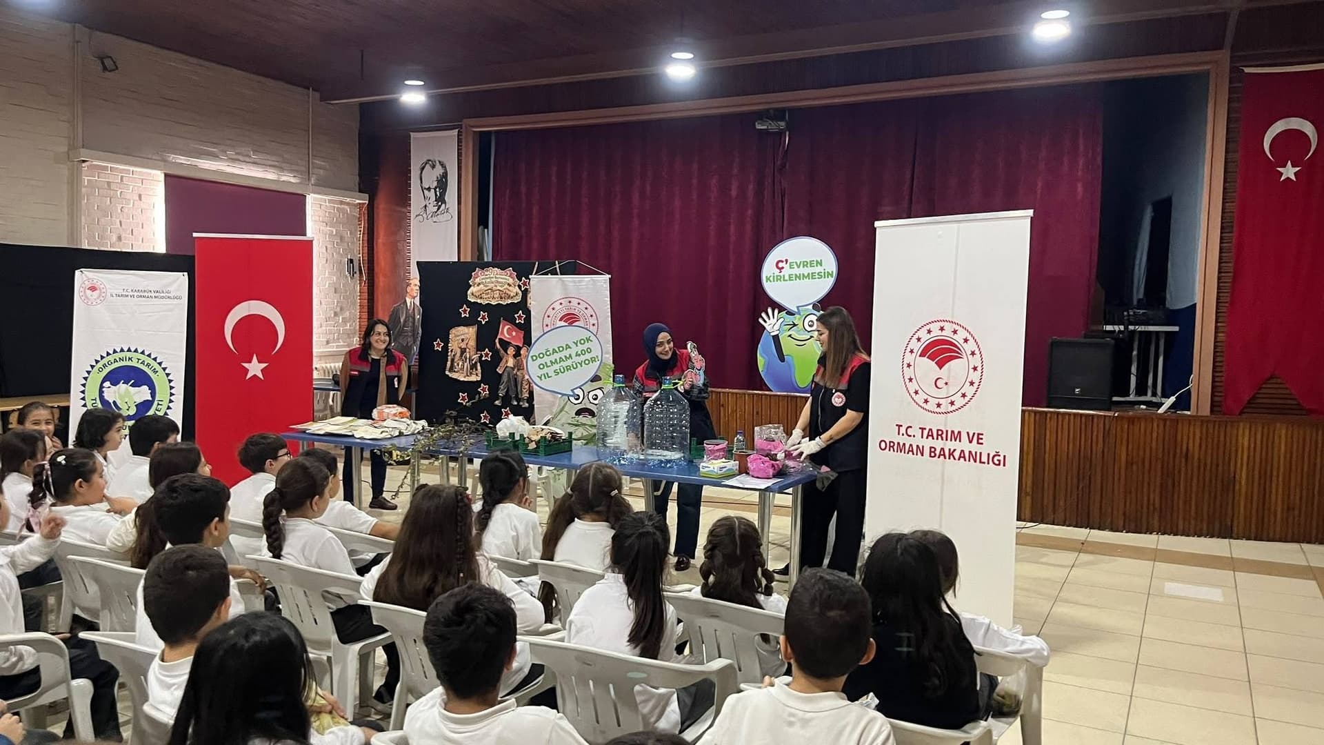Öğrencilere organik tarım ve kompost eğitimi