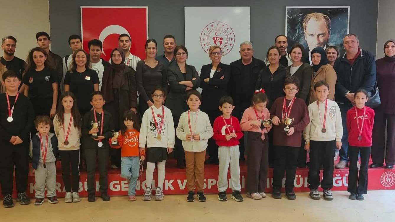 29 Ekim Cumhuriyet Bayramı Satranç Turnuvası düzenlendi