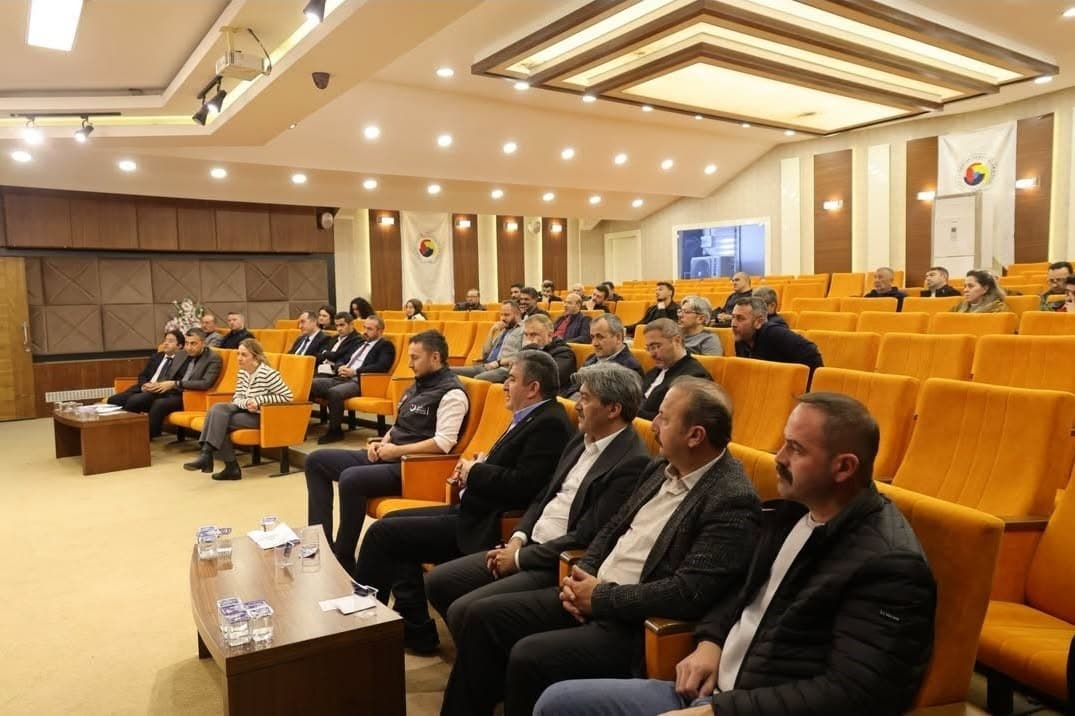 Bolu’da yabancı işçi çalıştıracak işverenlere bilgilendirme