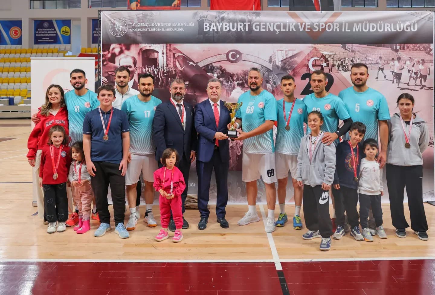 29 Ekim Cumhuriyet Kupası Voleybol Turnuvası’nın şampiyonu belli oldu