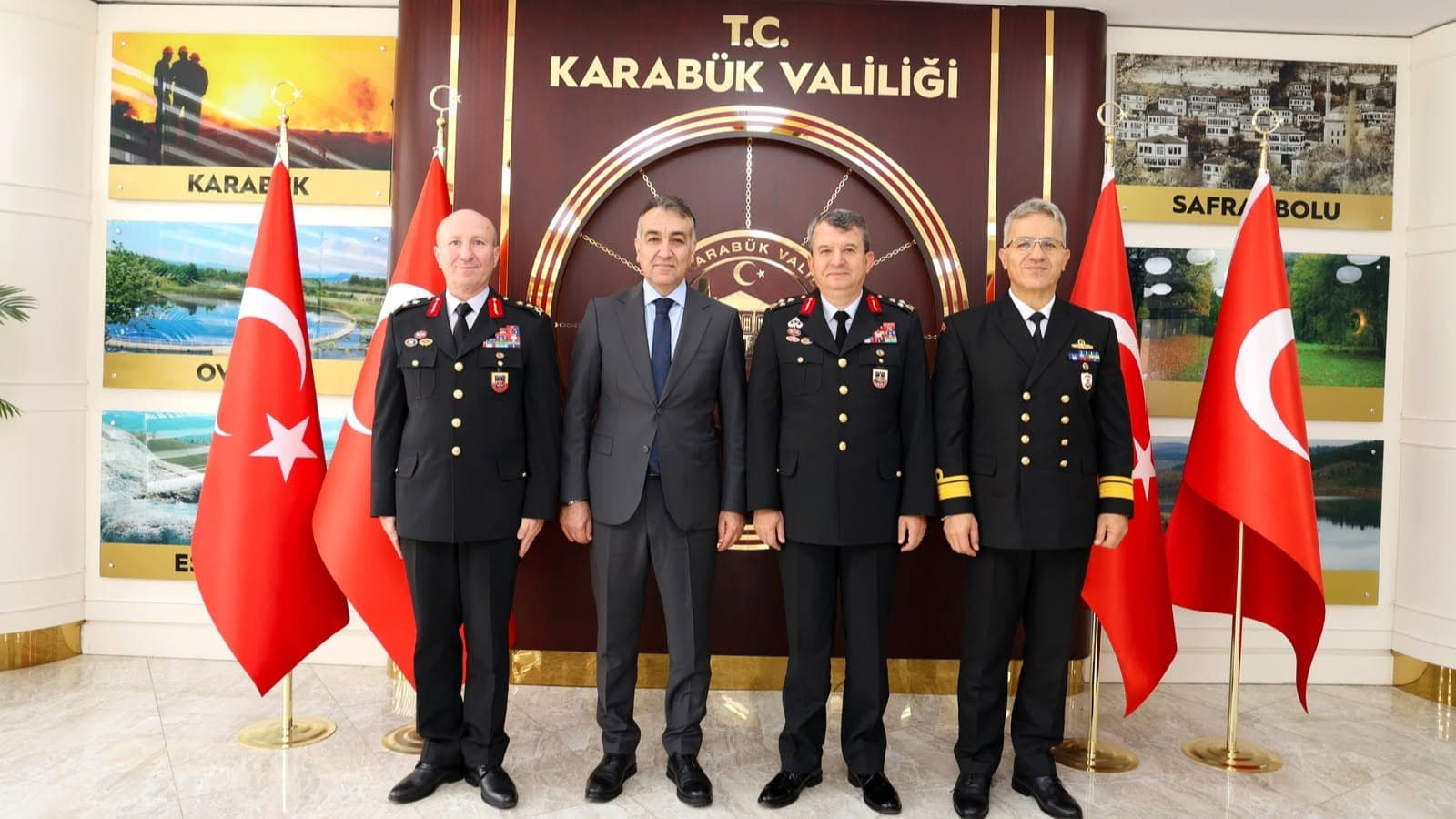 Vali Çağatay, Üst Düzey Komutanları Makamında Ağırladı