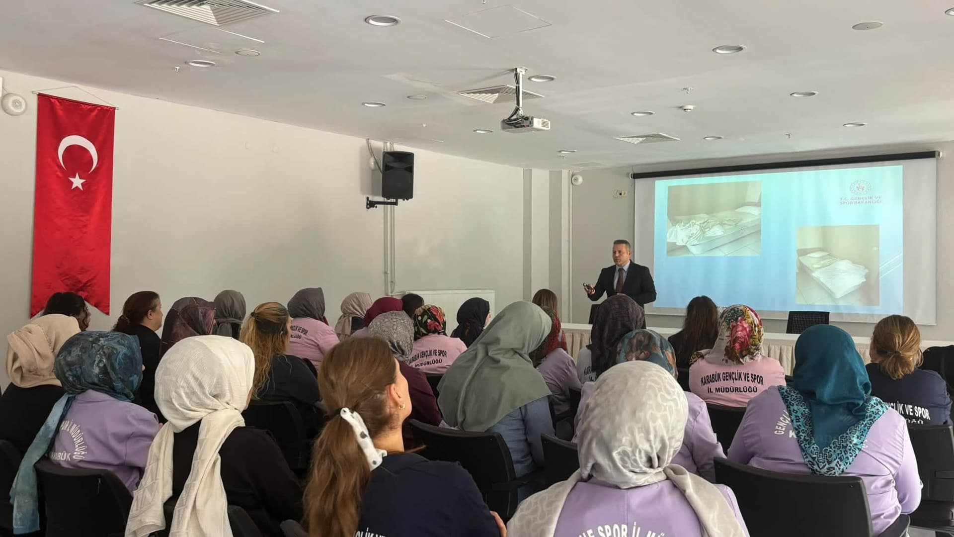 Karabük yurtlarında personele kapsamlı hijyen eğitimi