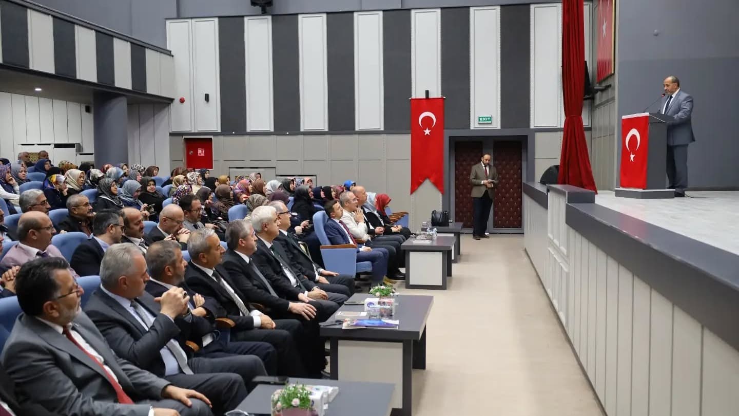 Camiler ve Din Görevlileri Haftası programı düzenlendi