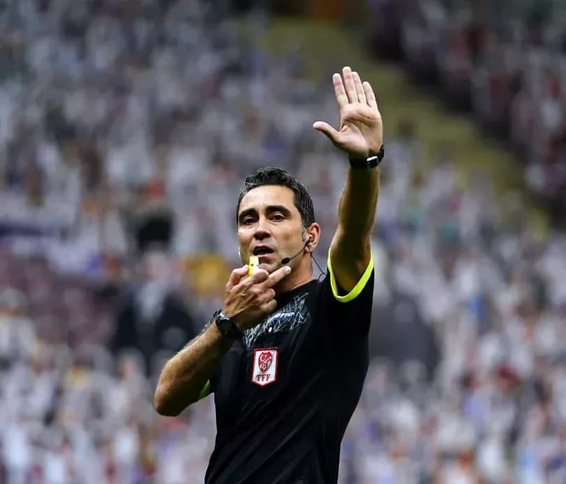 Beşiktaş - Galatasaray derbisinin VAR’ı Koray Gençerler oldu