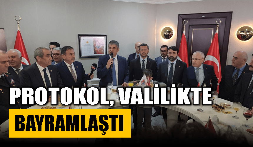 Protokol valilikte bayramlaştı