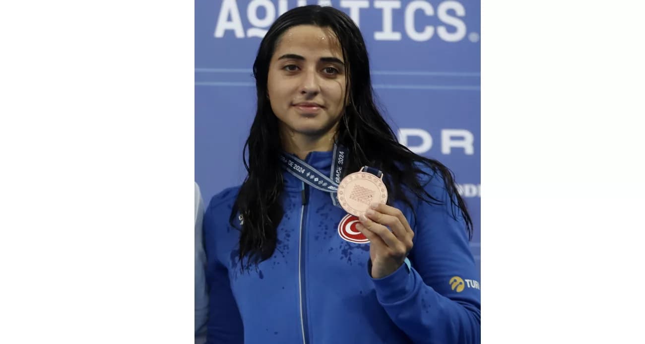 Milli yüzücü Deniz Ertan, Avrupa Şampiyonası’nda finale yükseldi