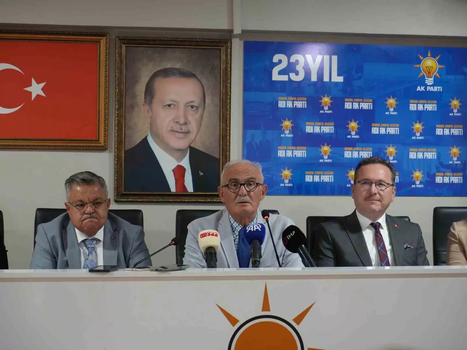AK Parti Genel Başkan Yardımcısı Yılmaz’dan CHP’li belediyelere eleştiri: