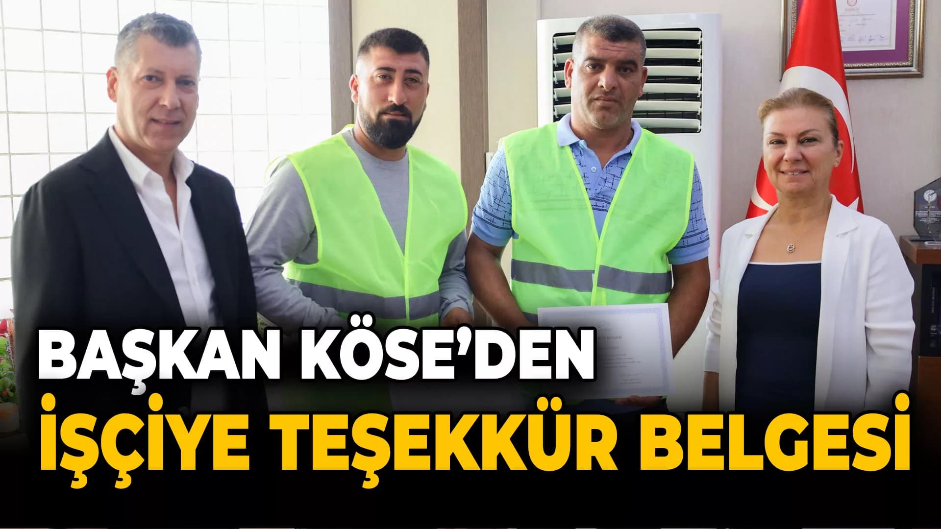 Başkan Köse Bulduğu Cüzdanı Sahibine Veren İşçiyi Ödüllendirdi