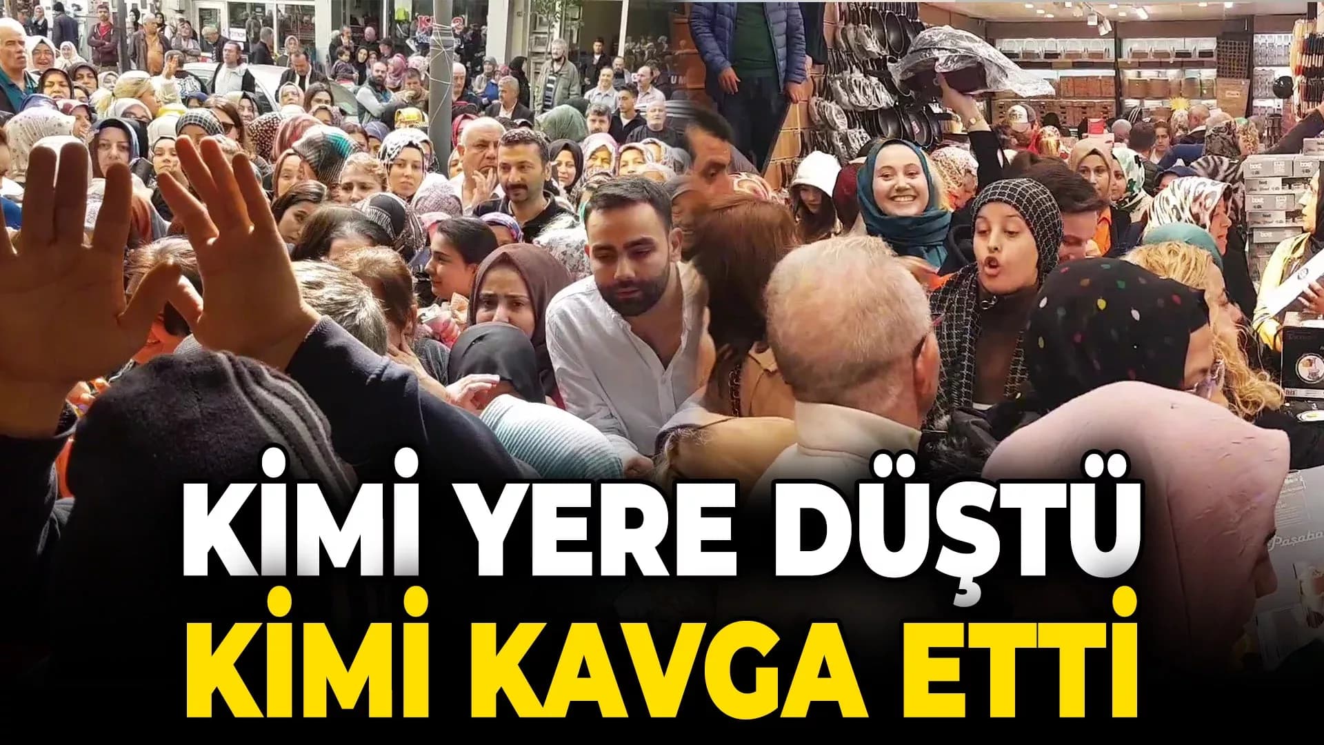 İndirimli ürünleri almak için birbirlerini ezdiler