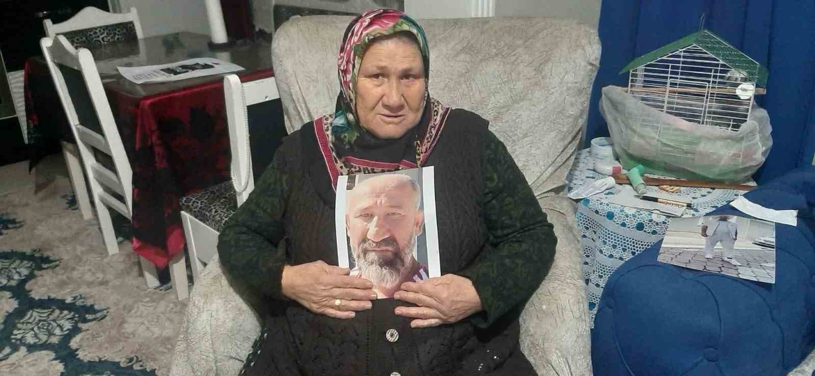 Artvin’de gözü yaşlı anne 43 gündür kayıp oğlunun eve dönmesini bekliyor