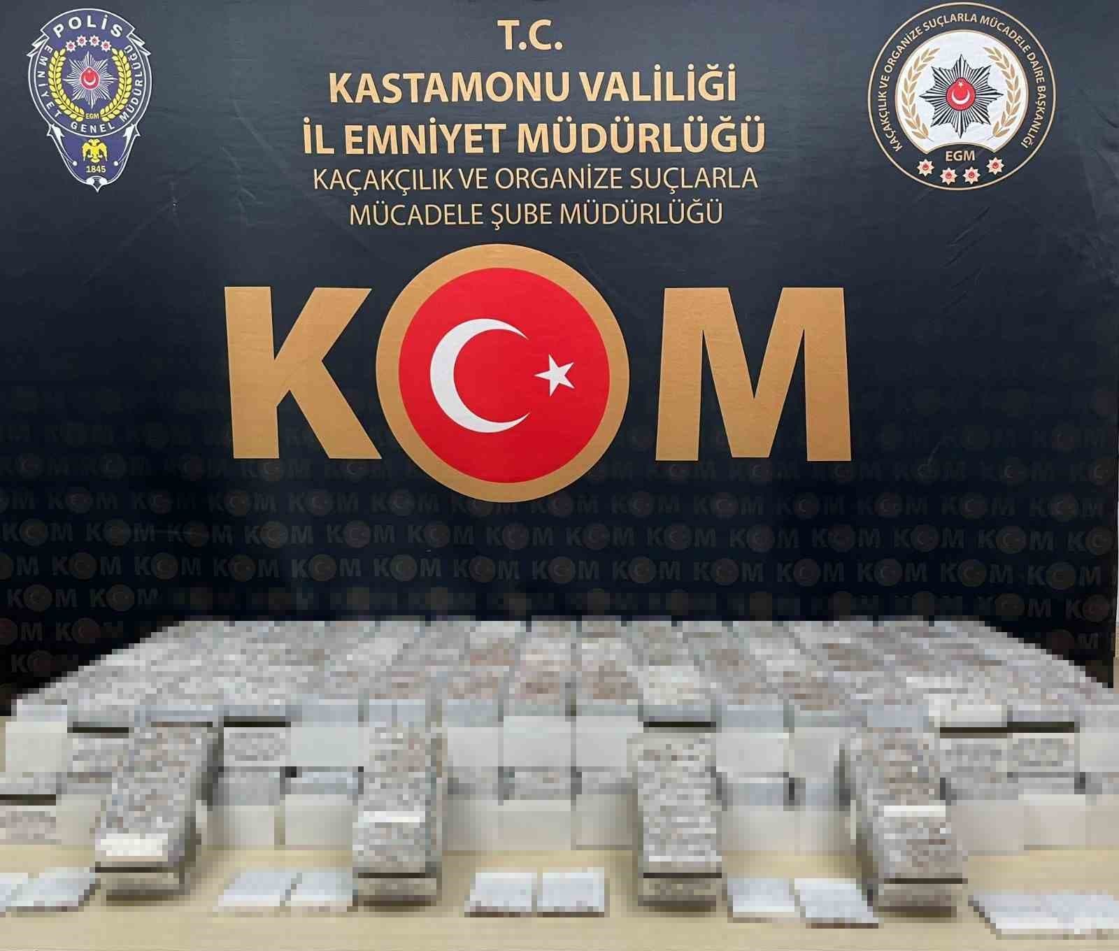 Kastamonu’da 29 bin 900 adet doldurulmuş makaron ele geçirildi