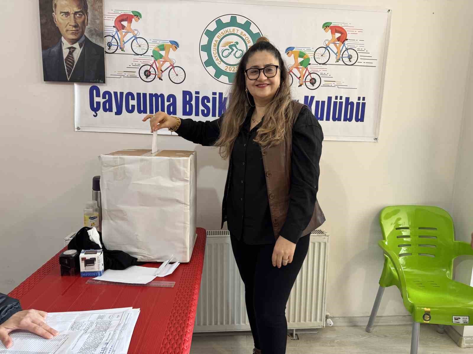 Zonguldak’ta bisiklet kulübüne kadın başkan seçildi
